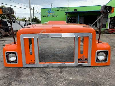 2001 International S2200 Hood