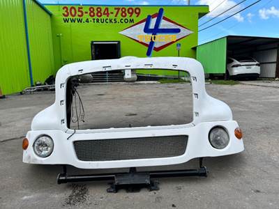 2007 Kenworth T2000 Hood