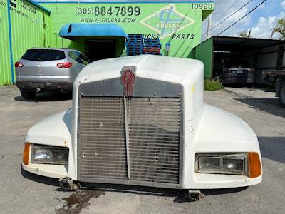 2002 Kenworth T600 Hood