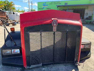 1995 Kenworth T800 Hood