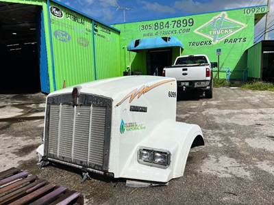 2007 Kenworth T800 Hood