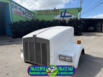 2007 Kenworth T800 Hood