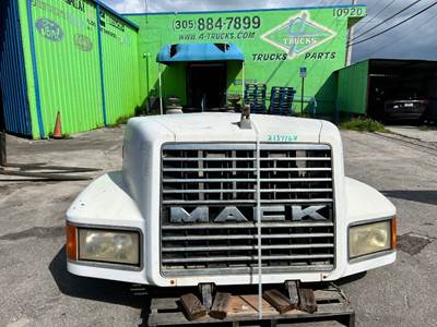 2003 Mack CH Hood