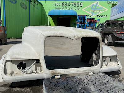 2005 Mack Granite Hood