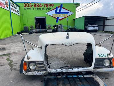 2005 Mack Granite Hood