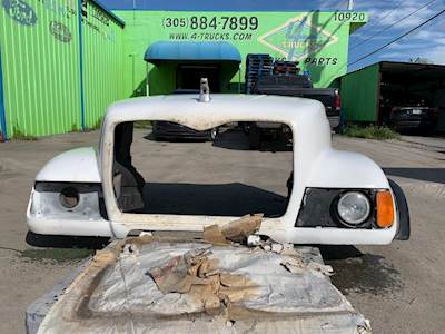 2003 Mack Granite CV713 Hood