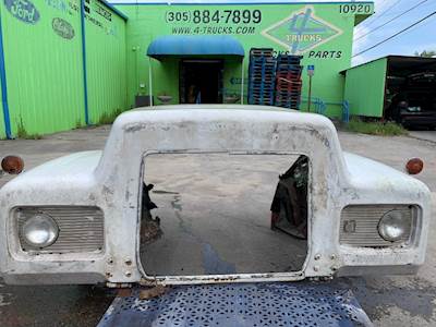 1989 Mack R600 Hood
