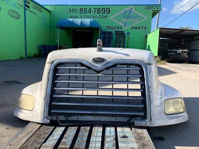2006 Mack Vision Hood