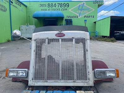 2002 Peterbilt 378 Hood