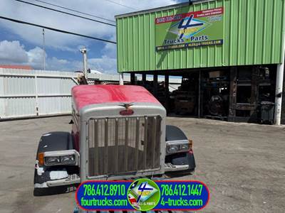 2006 Peterbilt 378 Hood