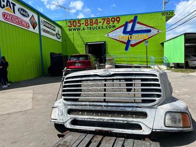 2007 Sterling 9500 Hood