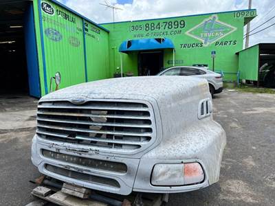 2007 Sterling A9500 Hood