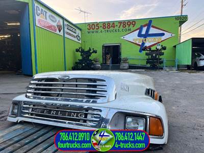 2005 Sterling Acterra Hood