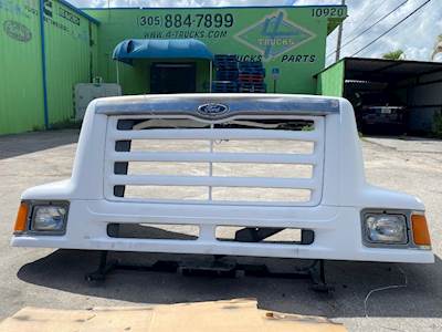 2004 Sterling L7500 Hood