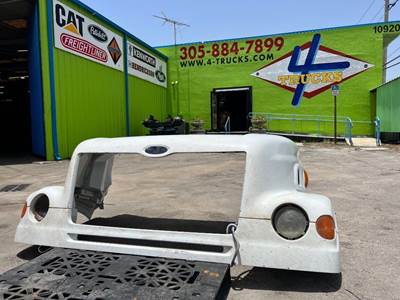 2006 Sterling L7500 Hood