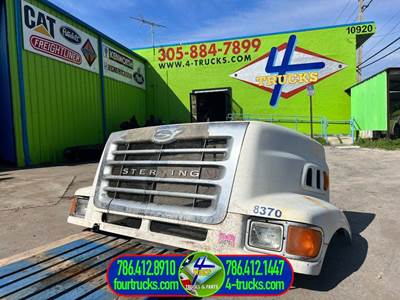 2007 Sterling L9501 Hood