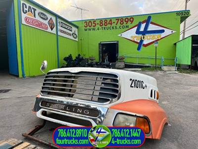 2007 Sterling LT9500 Hood