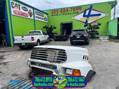 2007 Sterling LT9500 Hood