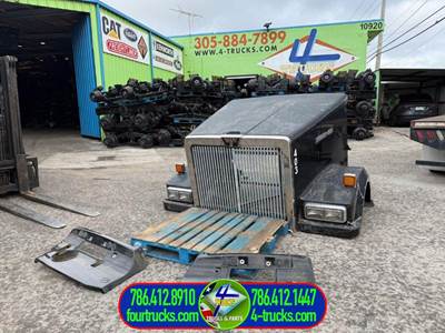 2003 Western Star 4900EX Hood