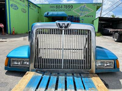 2007 Western Star 4900SB Hood
