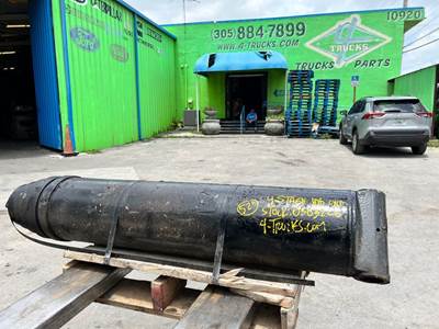 2005 COMMERCIAL INTERTECH Hydraulic Cylinder