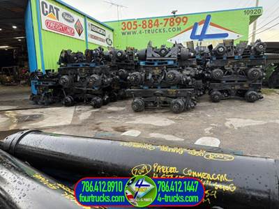 2009 COMMERCIAL INTERTECH Hydraulic Cylinder