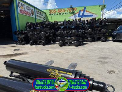 2014 COMMERCIAL INTERTECH Hydraulic Cylinder