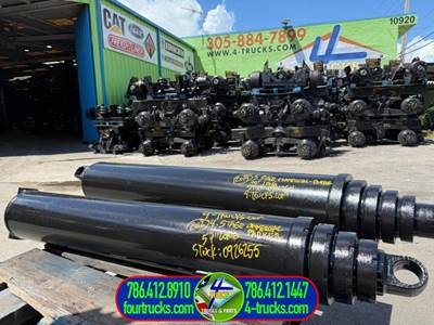 2008 Custom Hoists Hydraulic Cylinder