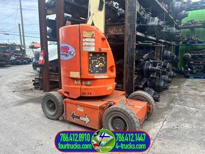 2013 JLG Lift / Boom Cylinder JLG E300AJP