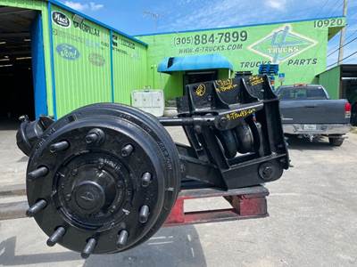 2013 Hendrickson Tag / Pusher Axle