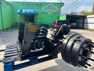 2017 Hendrickson STEERABLE LIFT AXLE Tag / Pusher Axle