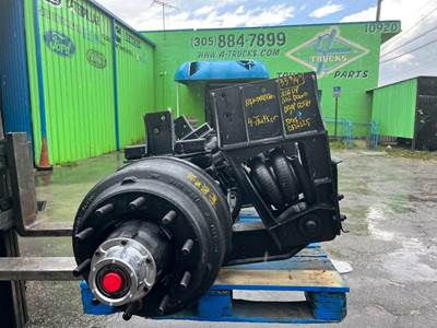 2011 Hendrickson AIR UP AIR DOWN Tag / Pusher Axle