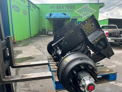 2013 Hendrickson AIR UP AIR DOWN Tag / Pusher Axle