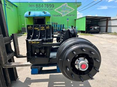 2009 Hendrickson STEERABLE LIFT AXLE Tag / Pusher Axle