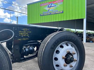 2015 Hendrickson STEERABLE LIFT AXLE Tag / Pusher Axle