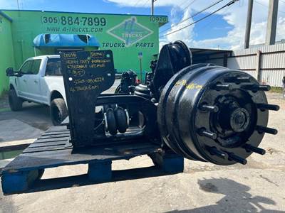 2016 Hendrickson STEERABLE LIFT AXLE Tag / Pusher Axle