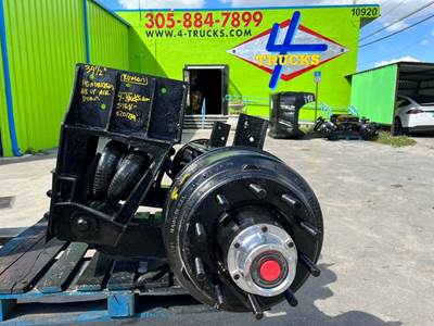 2010 Hendrickson AIR UP AIR DOWN Tag / Pusher Axle