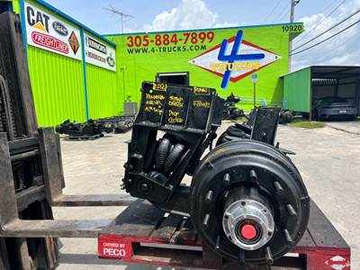 2012 Hendrickson AIR UP AIR DOWN Tag / Pusher Axle