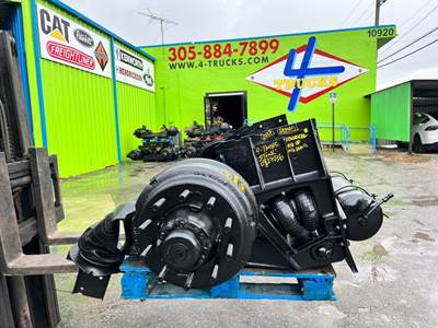 2013 Hendrickson AIR UP AIR DOWN Tag / Pusher Axle