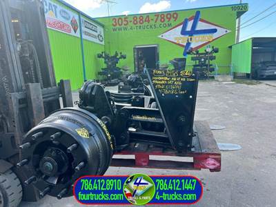 2016 Hendrickson STEERABLE LIFT AXLE Tag / Pusher Axle