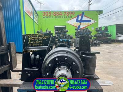 2010 Hendrickson AIR UP AIR DOWN Tag / Pusher Axle