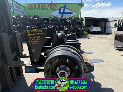 2017 Hendrickson STEERABLE LIFT AXLE 14K Tag / Pusher Axle
