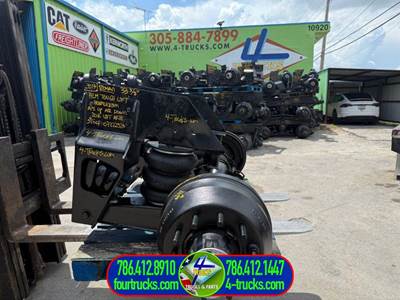 2017 Hendrickson Tag / Pusher Axle