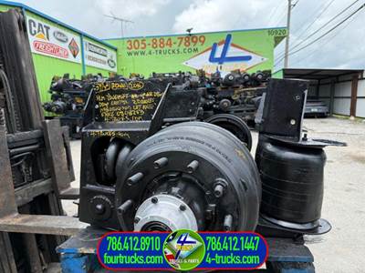 2016 Hendrickson HLM TOUGHLIFT Tag / Pusher Axle