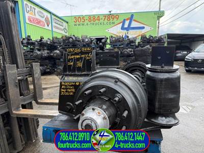 2015 Hendrickson Tag / Pusher Axle