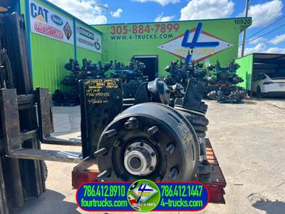 2017 Hendrickson EXS13.34 Tag / Pusher Axle