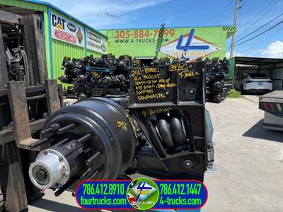 2016 Hendrickson HLM TOUGHLIFT Tag / Pusher Axle