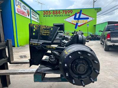 2019 Watson & Chalin Tag / Pusher Axle