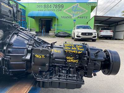 1994 Isuzu 4BD2T Transmission