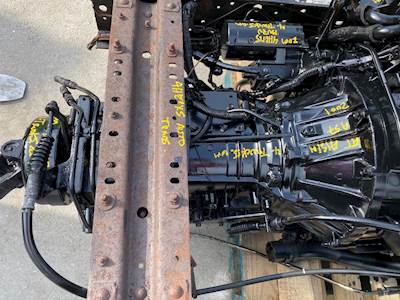 2001 Isuzu 4HE1XS Transmission